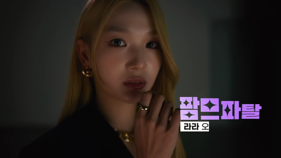 我和美女锁在办公室了